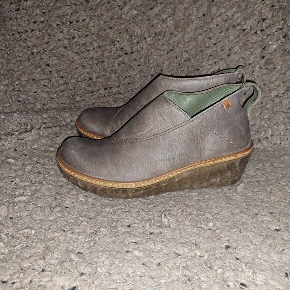 EL NATURALISTA-Style #5131 Myth Yggdrasil-Pleasant Plume Nubuck Booties-Sz 37-NM - Picture 2 of 8